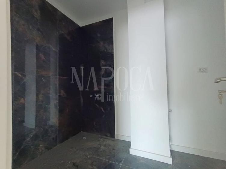Apartament cu 3 camere semidecomandat în Dâmbul Rotund