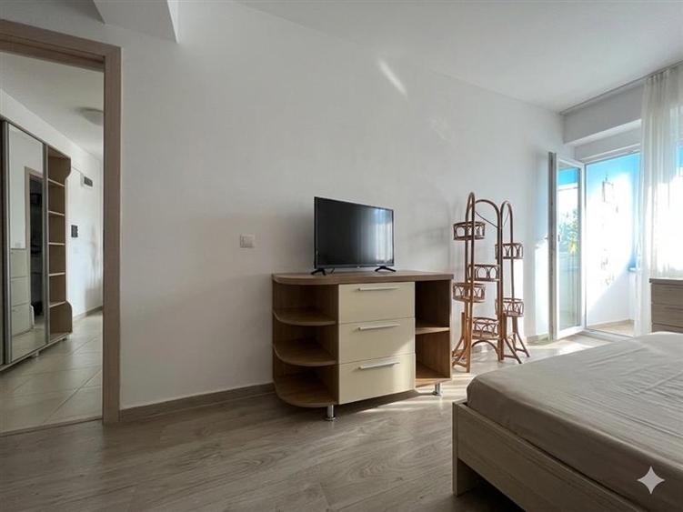 Apartament cu 2 camere decomandat, mobilat în Aeroport