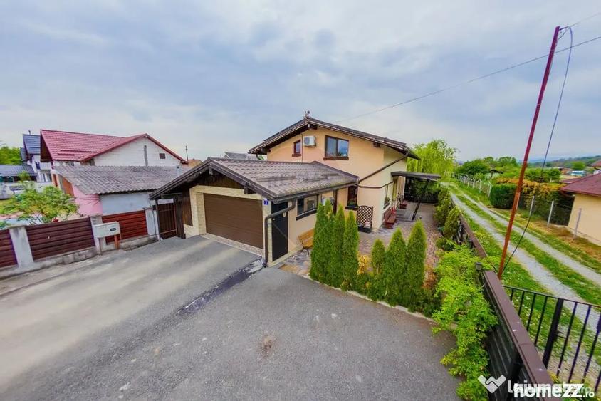 Casă cu 4 camere cu Teren 758 Mp în Cătălina