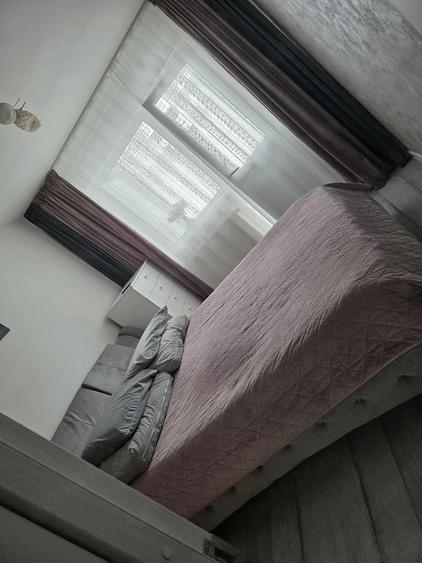 Apartament cu 3 camere semidecomandat în Malu Roșu