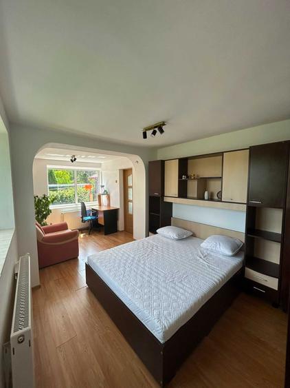 Casă cu 3 camere decomandat cu Teren 600 Mp în Central