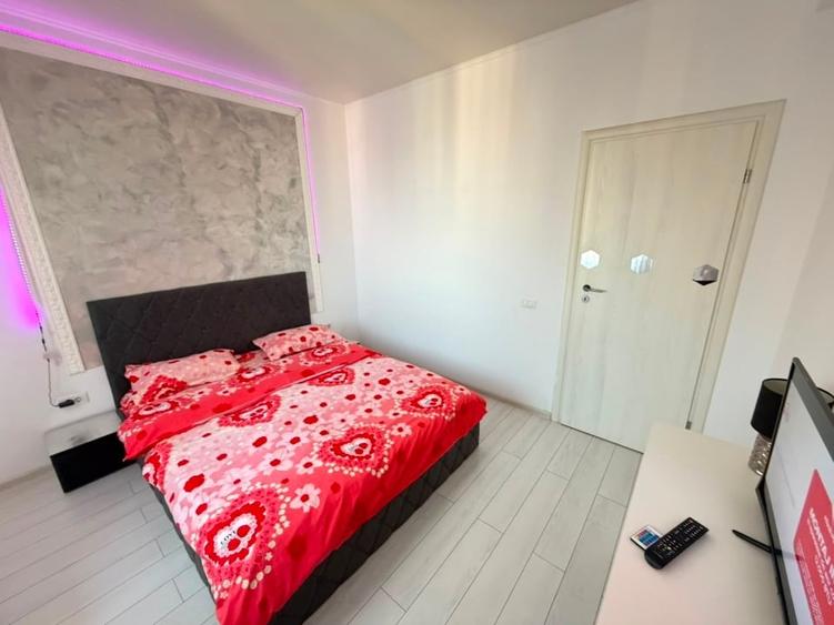 Apartament cu 2 camere decomandat, mobilat în Roșu
