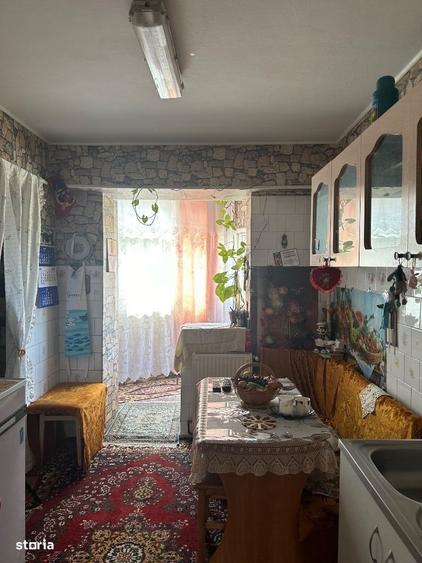 Apartament cu 4 camere decomandat în Câmpina