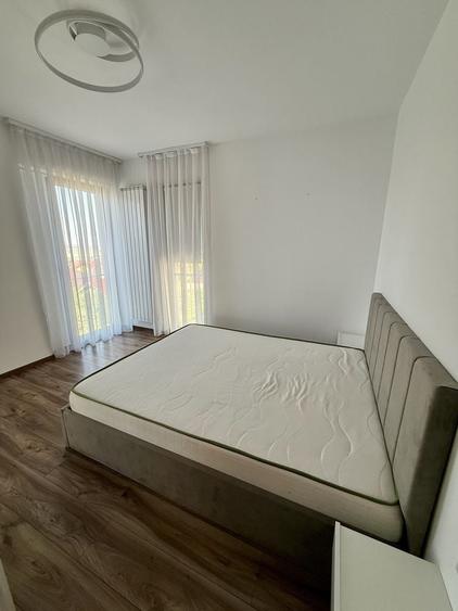 Apartament cu 2 camere semidecomandat în Dosu Bricii