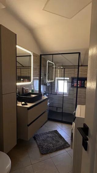 Apartament cu 2 camere decomandat, mobilat în Florești