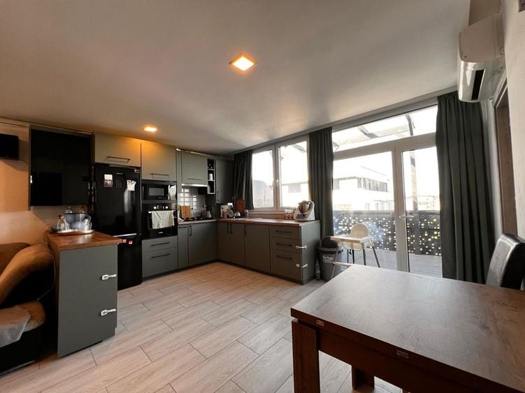 Apartament cu 3 camere decomandat în Sânnicoară
