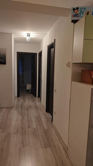Apartament cu 3 camere în Crinț