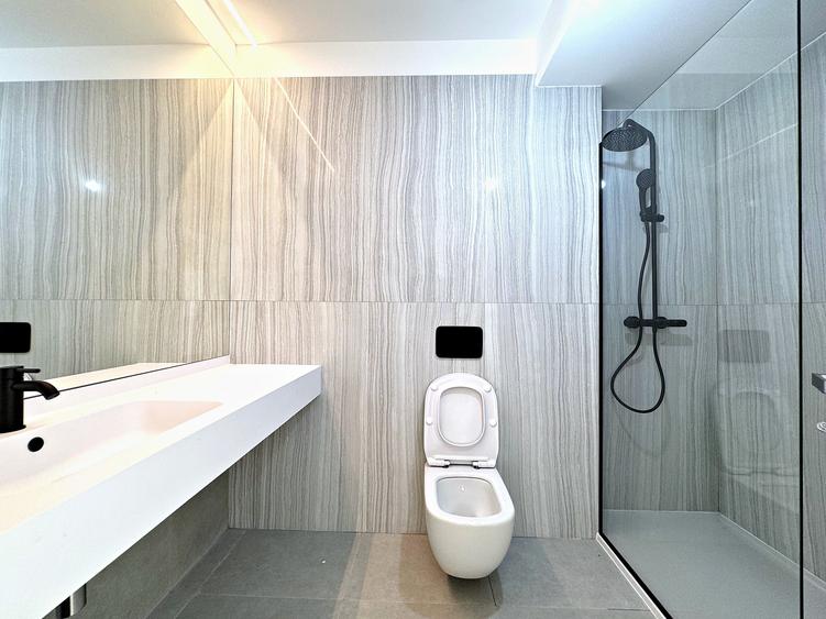 Apartament cu 2 camere decomandat în Barbu Văcărescu