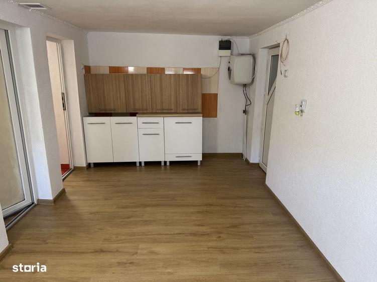 Apartament cu 2 camere în Micro 16