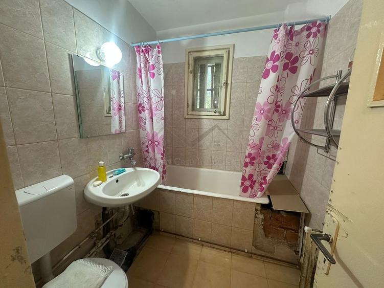 Apartament cu 2 camere semidecomandat în Tătărași