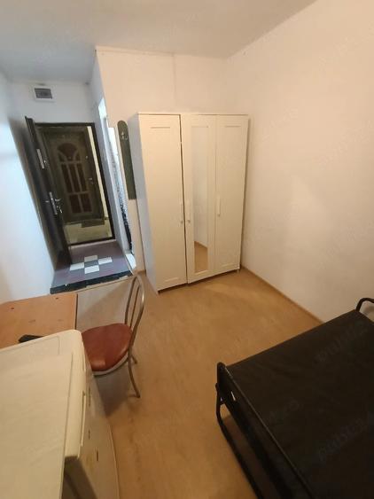 Chiar in Complexul Studen?esc,15 mp, Libera,Etajul 1,De Vazut,160 E Fix - 2