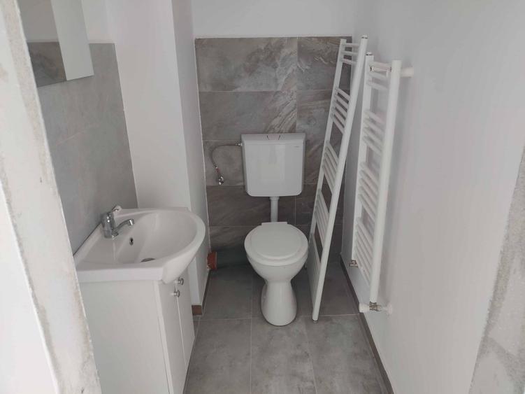 Apartament nou cu 3 camere decomandate, confort sporit, etaj intermediar, cu 2 bai si garaj sub bloc - 1