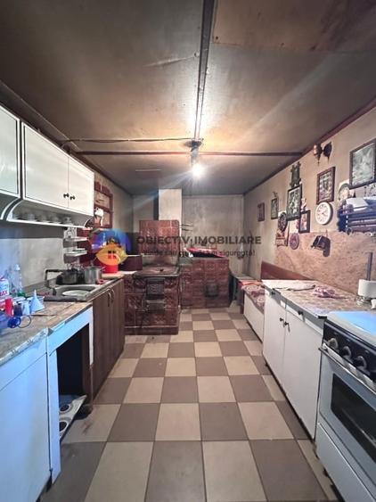 Casă cu 6 camere cu Teren 6329 Mp în Alexandru cel Bun