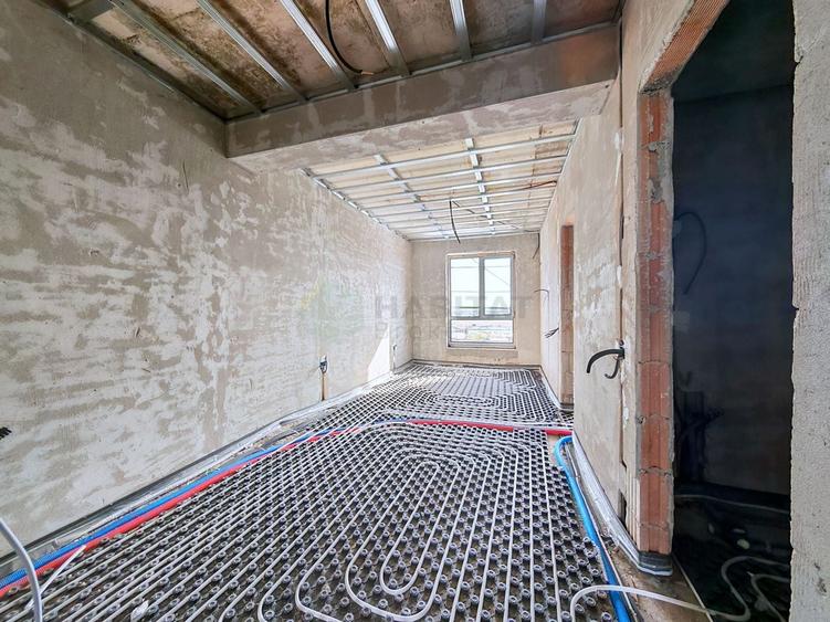 Garsonieră decomandată în Tunari