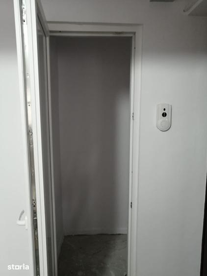Apartament cu 2 camere decomandat în Coman