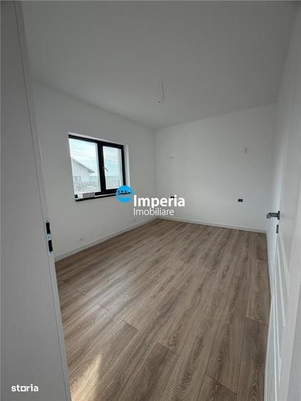 Casă cu 3 camere în Ciurbești