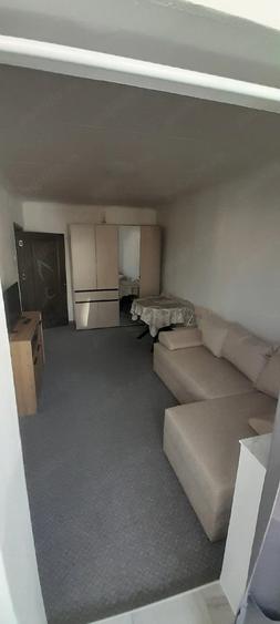 Garsonieră decomandată în Micălaca
