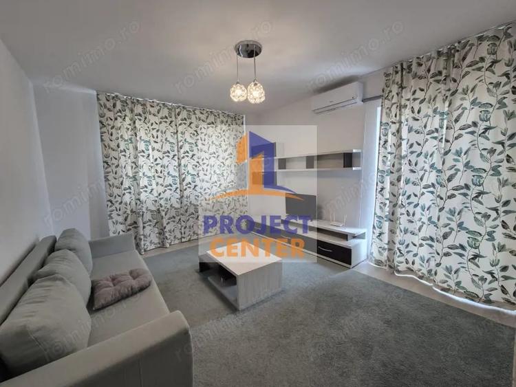 Apartament cu 3 camere decomandat, mobilat în Craiovei