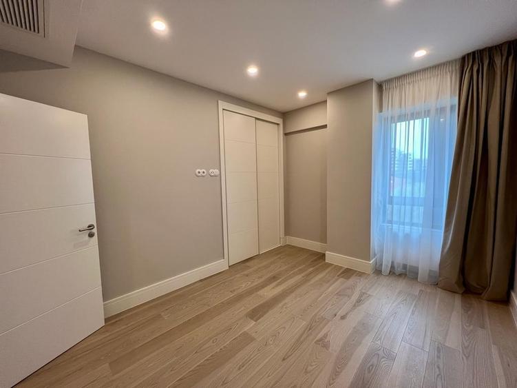 Apartament cu 2 camere decomandat în Pipera