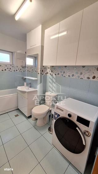 Apartament cu 4 camere decomandat în Complex Studențesc