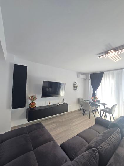 Apartament cu 2 camere decomandat în Central