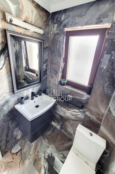 Casă individuală cu 4 camere cu Canalizare în Gruia