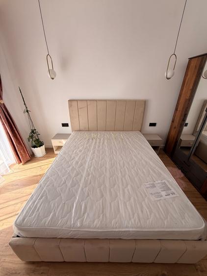 Apartament cu 2 camere semidecomandat, mobilat în Florești