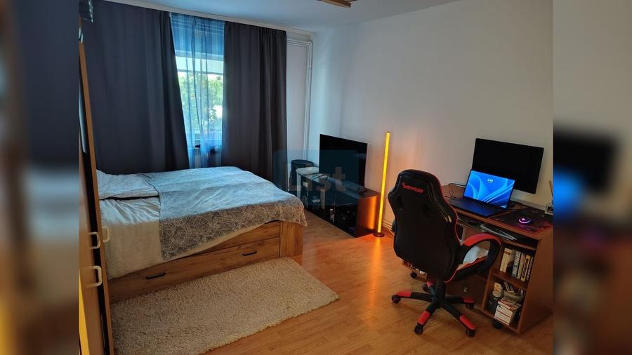 Apartament 3 camere decomandat zona FSGA - 20