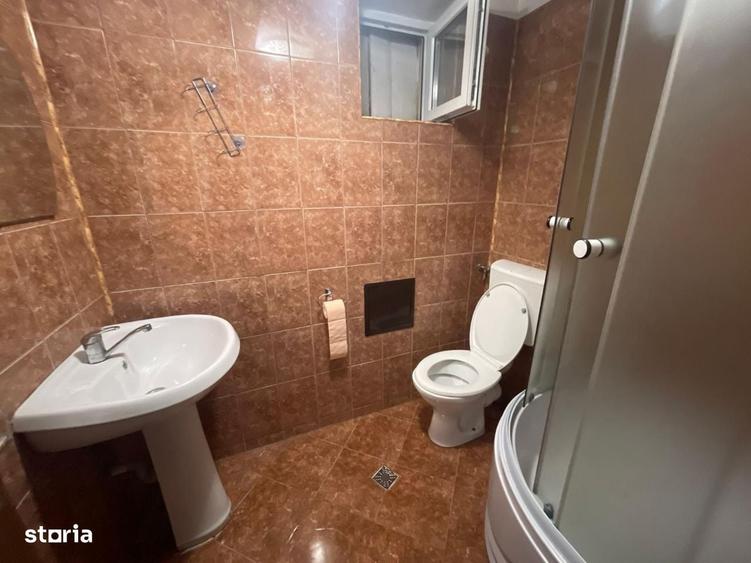 Garsonieră decomandată în Central