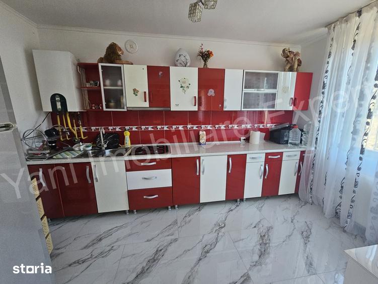 Casă cu 3 camere cu Teren 290 Mp în Central