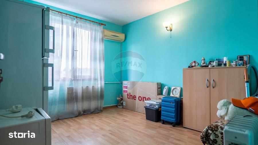 Apartament cu 3 camere decomandat în Rahova