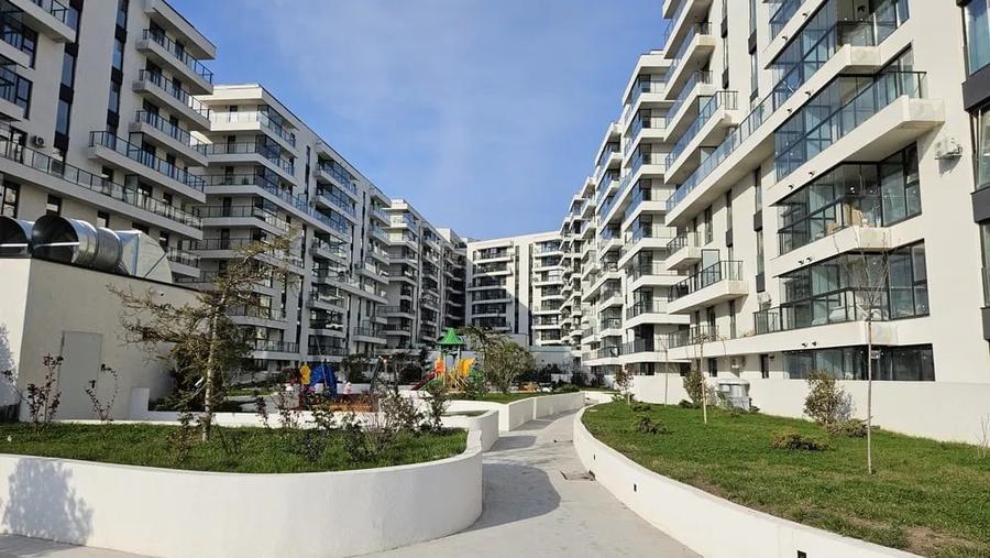 Apartament cu 2 camere semidecomandat, mobilat în Tomis Nord