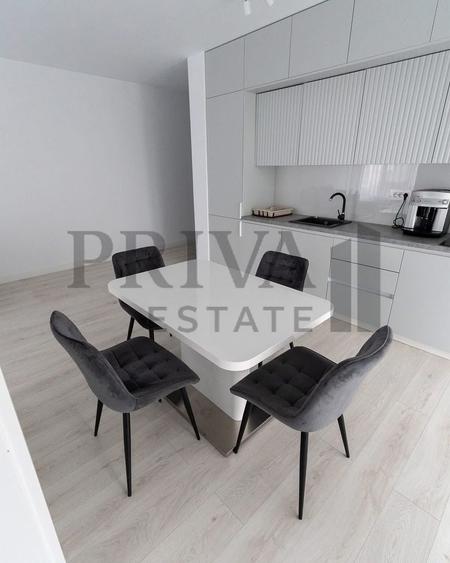 Apartament cu 2 camere semidecomandat, mobilat în Aradului