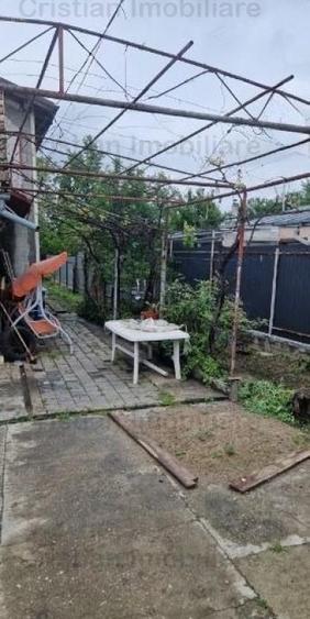 Casă cu 2 camere cu Canalizare în Lacu Dulce
