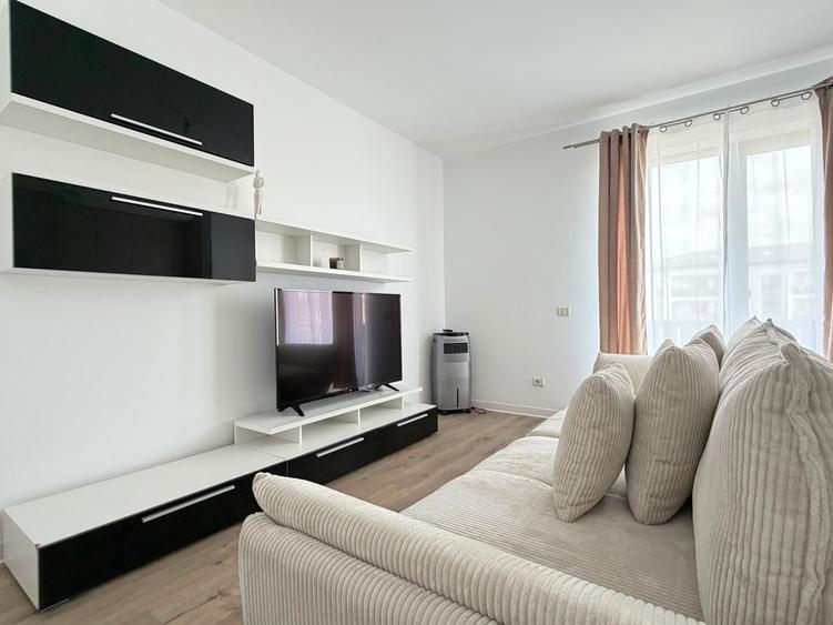 Apartament cu 2 camere decomandat în Girocului