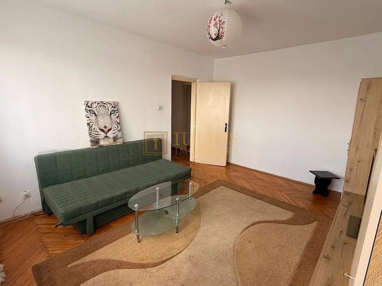 Apartament cu 3 camere decomandat, mobilat în Gheorghe Lazăr