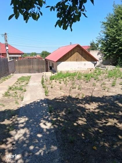 Casă cu 3 camere cu Teren 1100 Mp în Ostrov