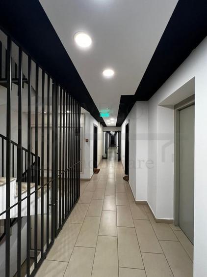 Apartament cu 2 camere semidecomandat, mobilat în Central