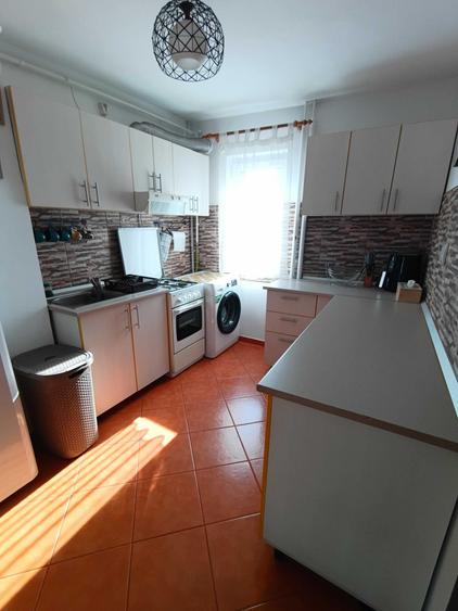 Apartament cu 2 camere decomandat în Vest