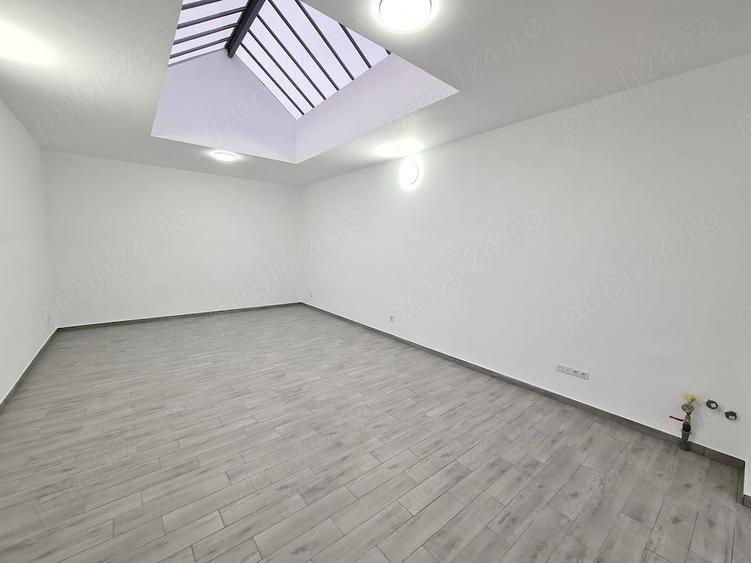 Spatiu comercial in Campina--34 mp--370e - 2