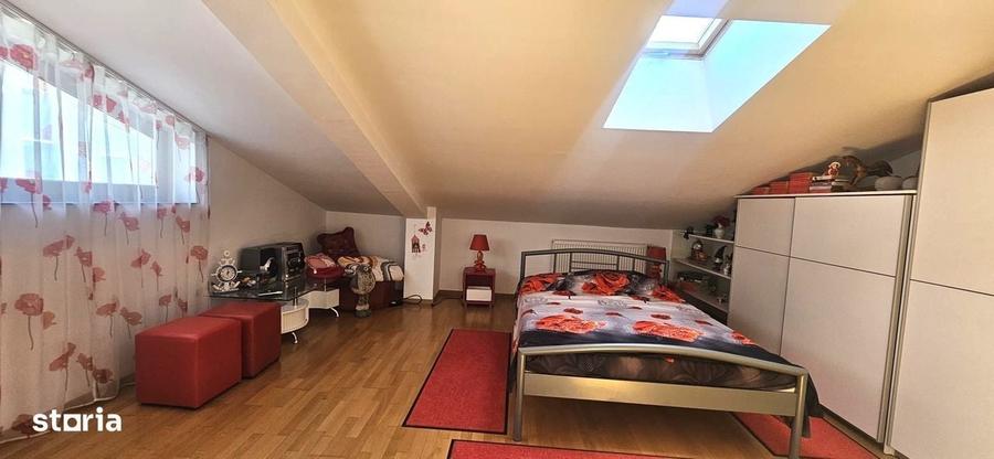 Apartament cu 3 camere semidecomandat în Nord