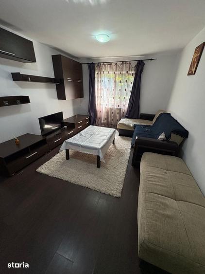 Apartament cu 2 camere în Podul de Fier