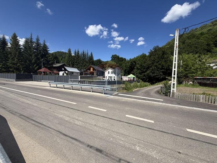 Teren Construcții intravilan de 1500 mp, în Lepșa