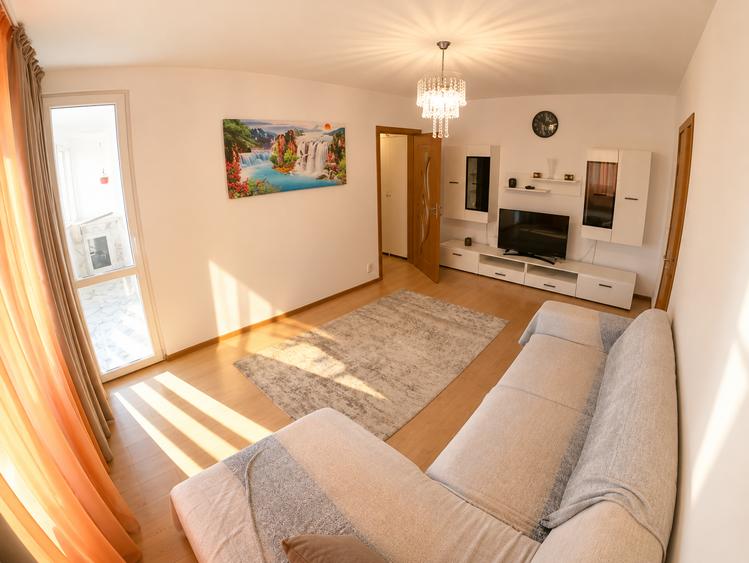 Apartament cu 2 camere semidecomandat în Obor