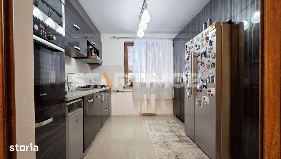 Casă cu 6 camere decomandat cu Teren 306 Mp în Central