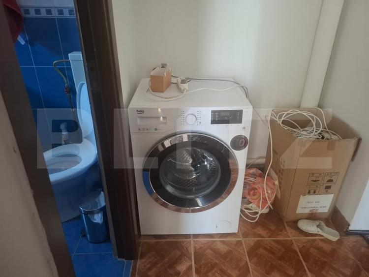 Apartament cu 2 camere semidecomandat, mobilat în Micro 11
