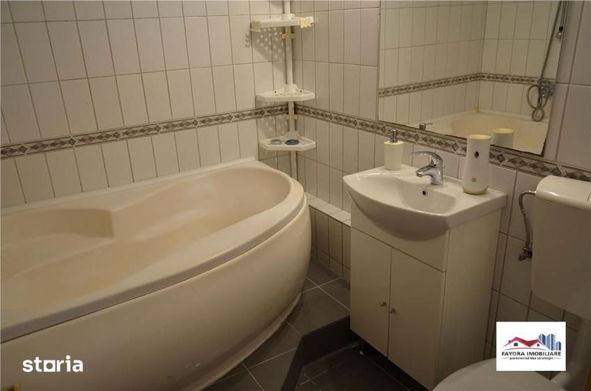 Apartament cu 2 camere în 22 Decembrie 1989