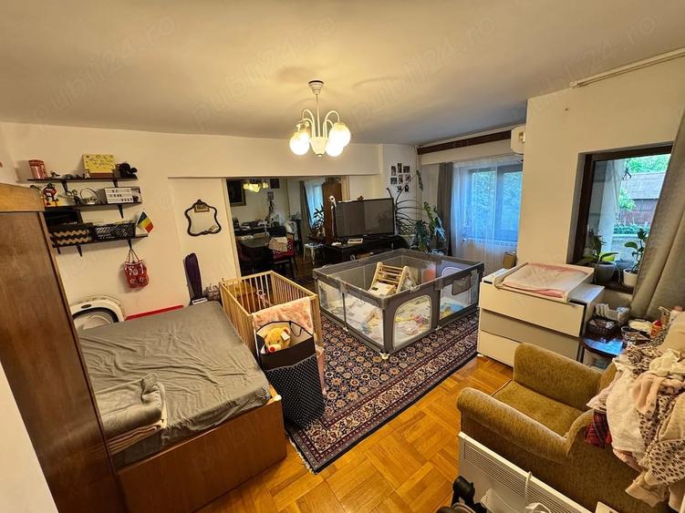 Apartament cu 3 camere decomandat în Unirii