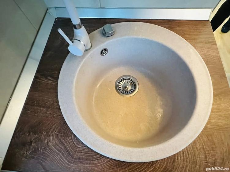 Apartament cu 2 camere decomandat în Bucovina