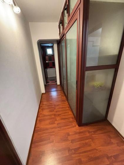 APARTAMENT 4 CAMERE DECOMANDAT - 12